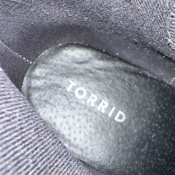 Torrid Knee High Stretch Side Zip Up Boots - Picture 16 of 16